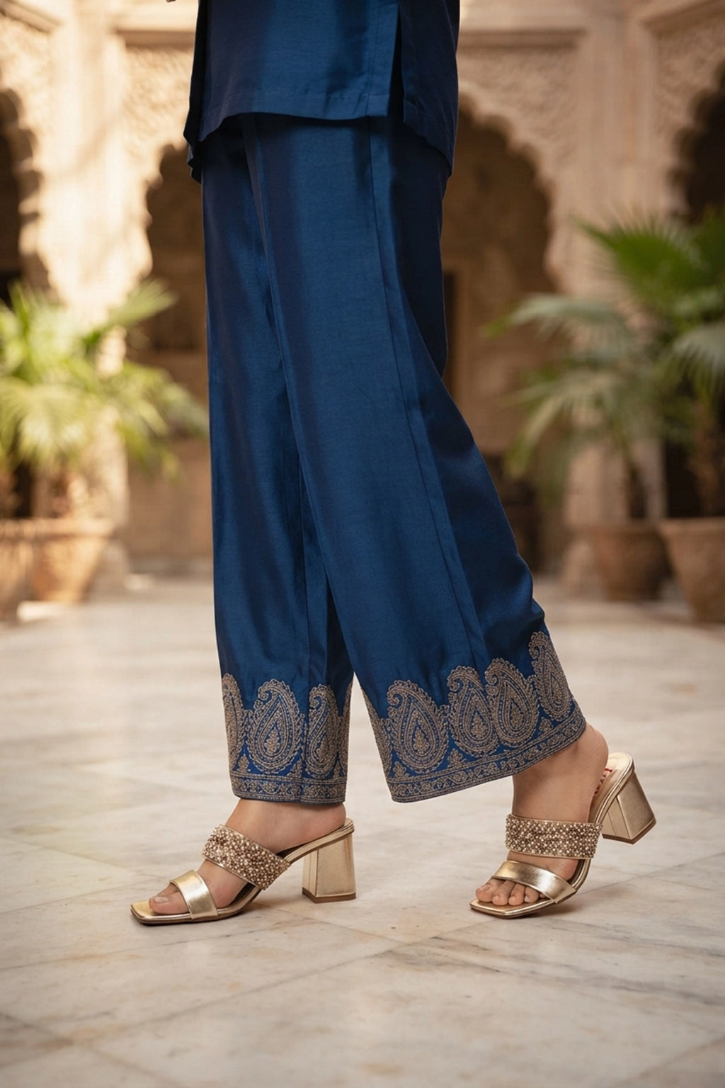 Fancy Slipper Golden 0413841