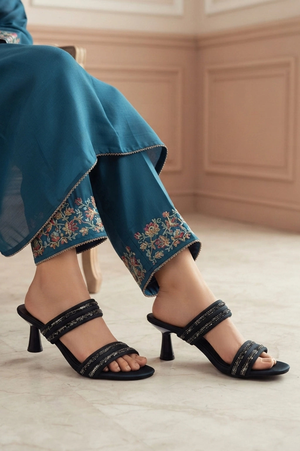 Fancy Slipper Green 0413619