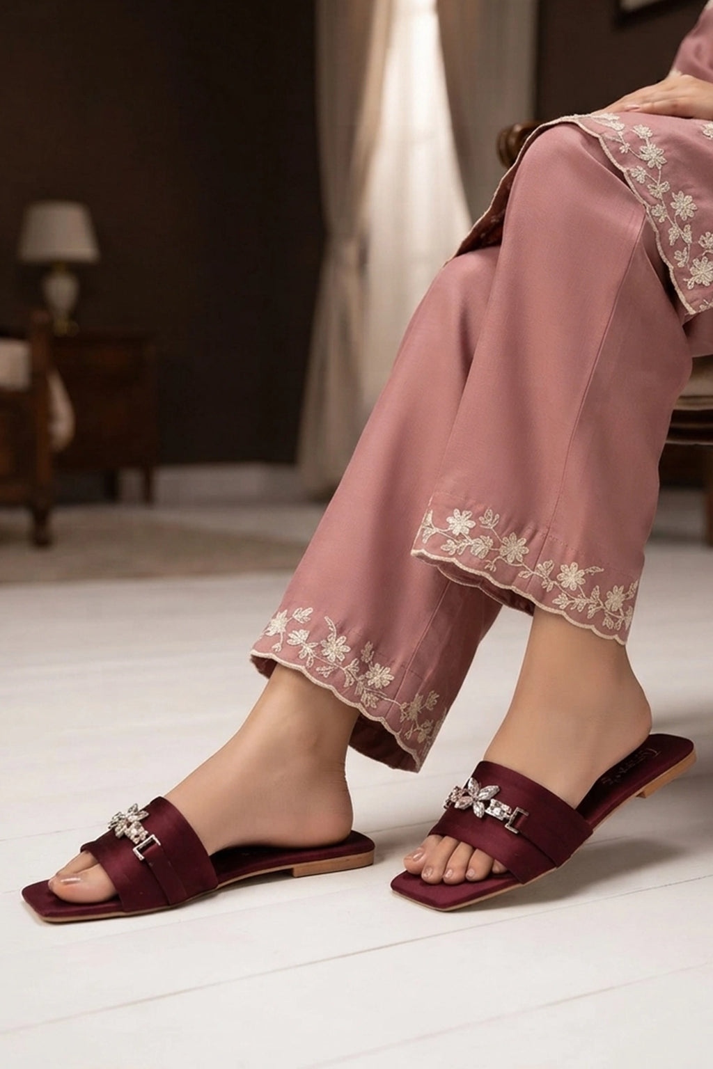 Fancy Slipper Maroon 0412819