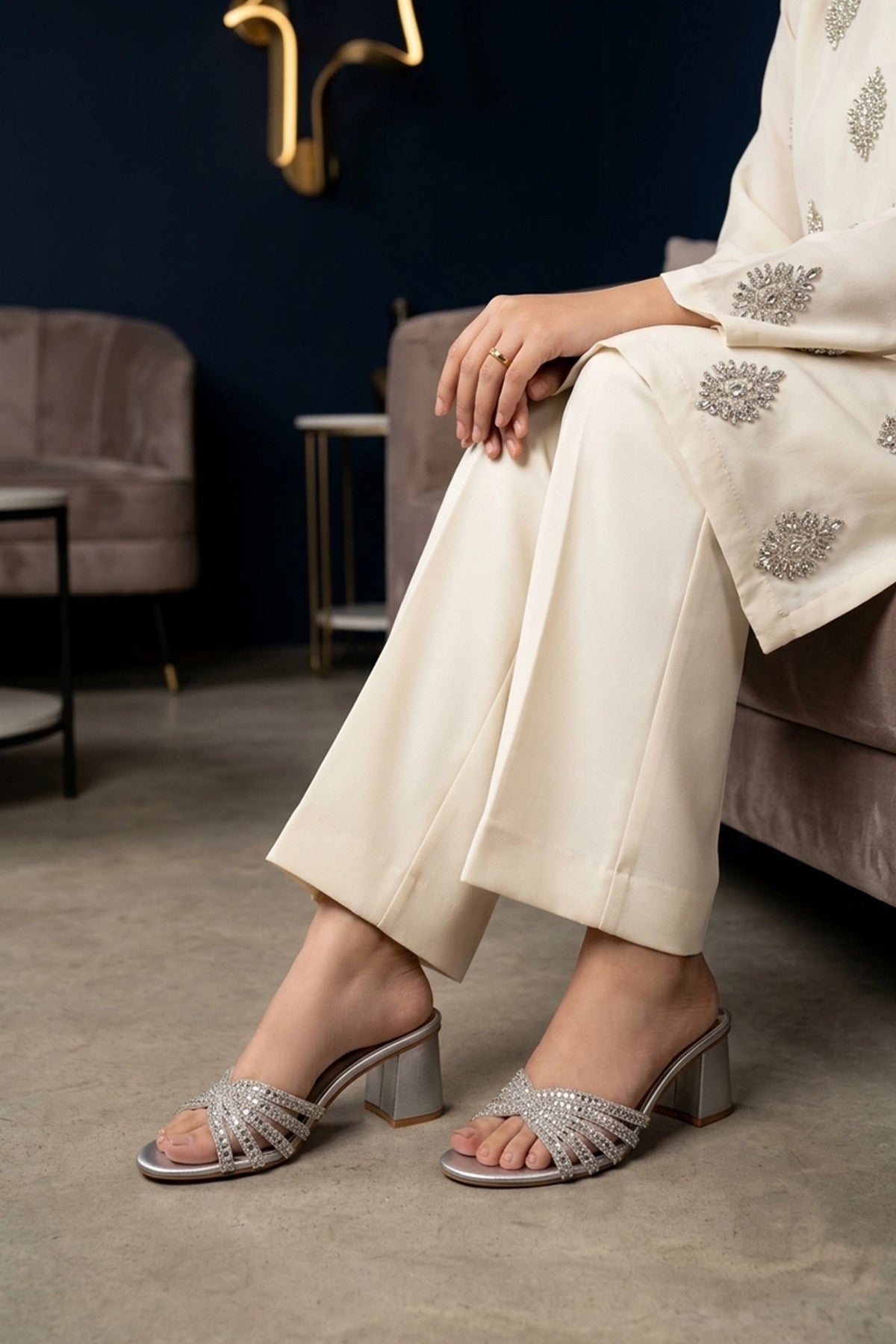 Fancy Slipper Silver 0413811