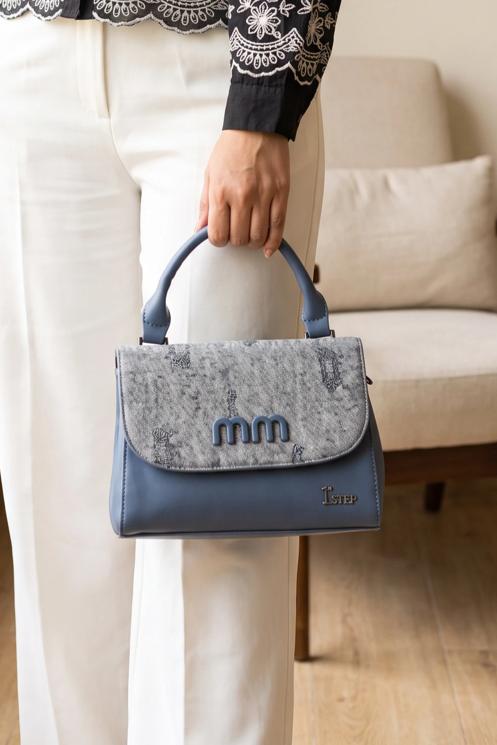 Hand Bag Light Blue 0322331