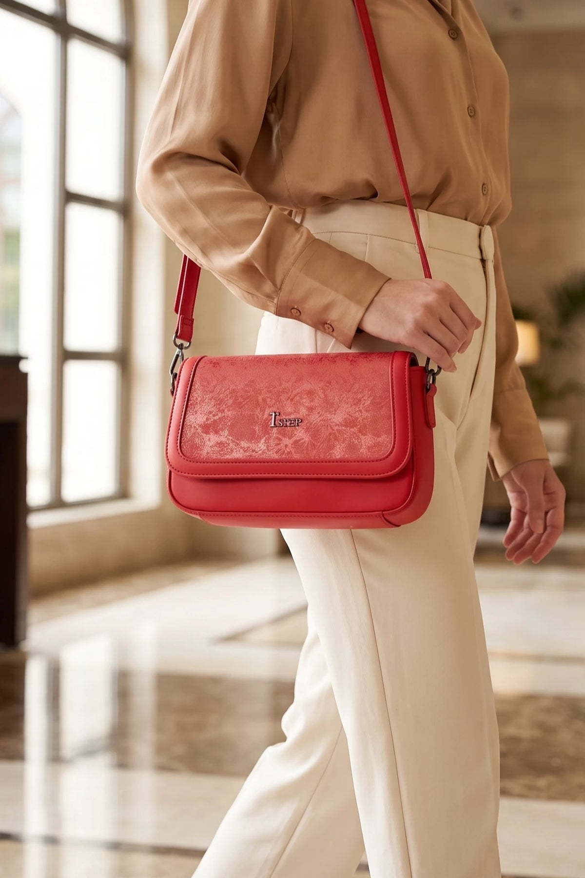Hand Bag Red 0322336