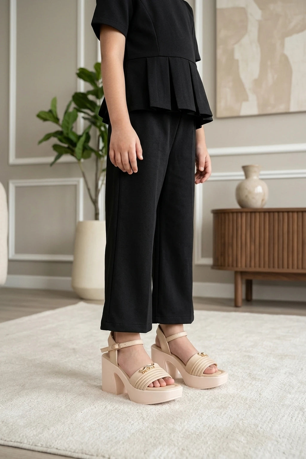 Girl Fancy Sandal Fawn 0721383