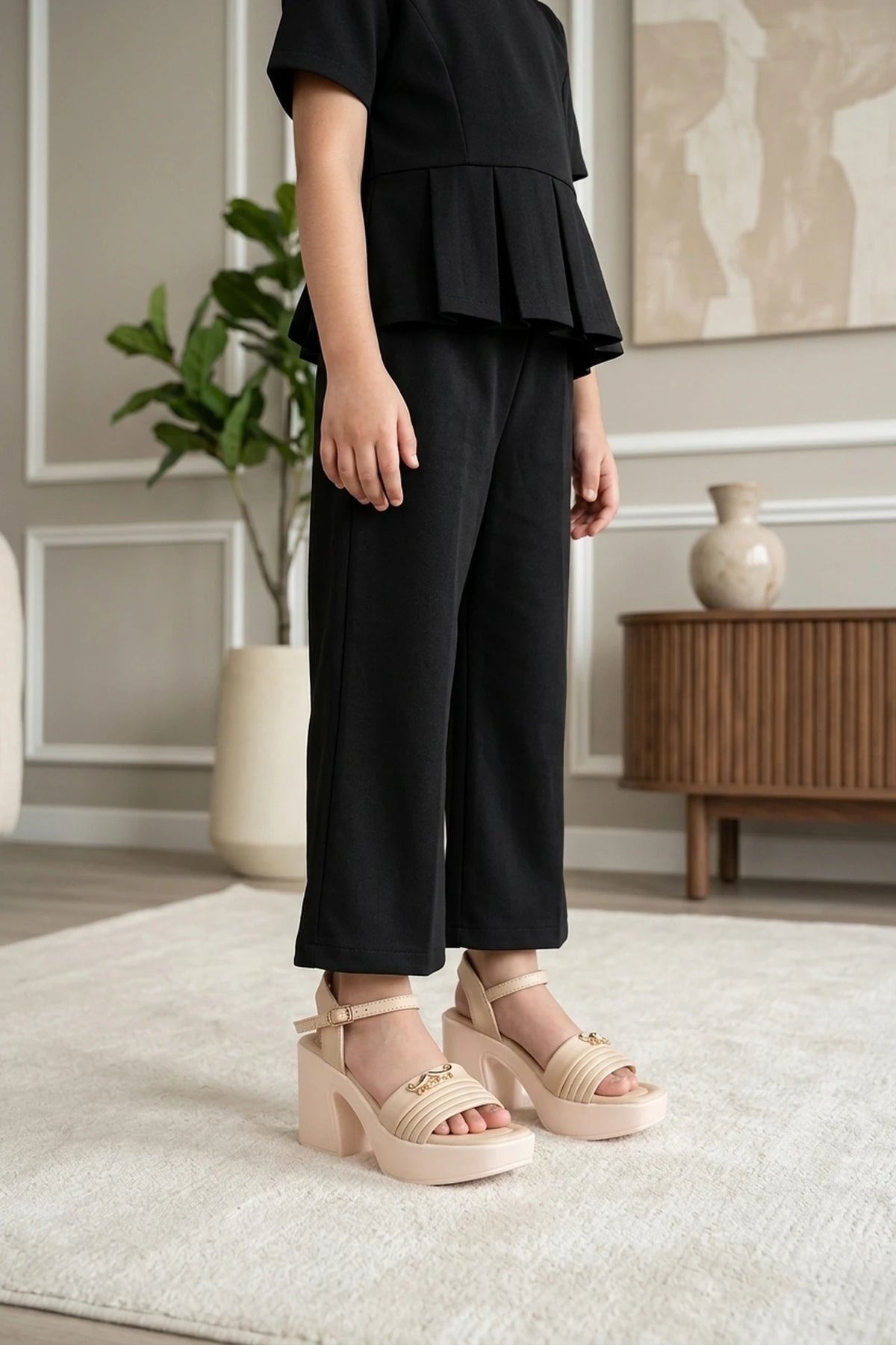 Girl Fancy Sandal Fawn 0721383