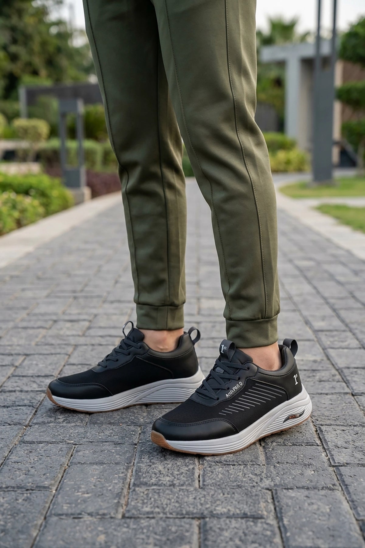 Sneaker Shoes Black 0120789