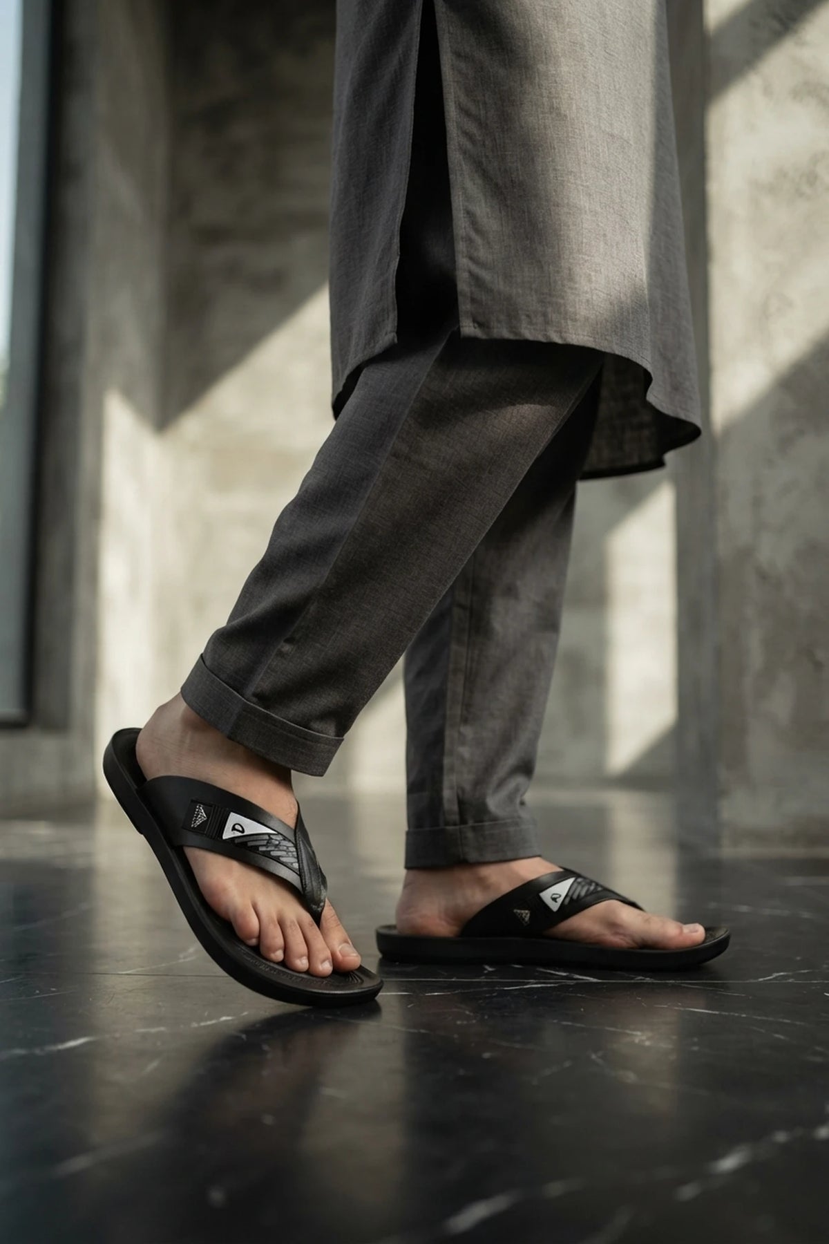 Mens Gray Casual Slippers 0151104