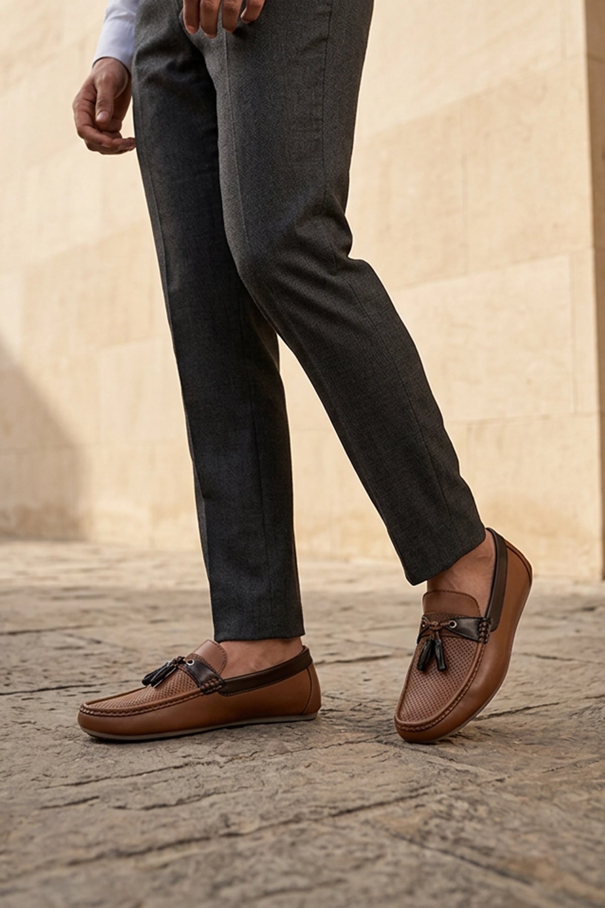 Thaddeus Brown Tassel Loafers 0130856