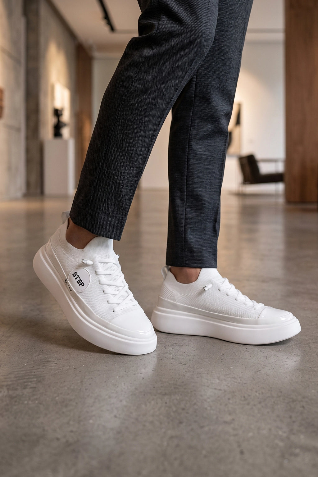 White Mens Sneakers Shoes 0120618