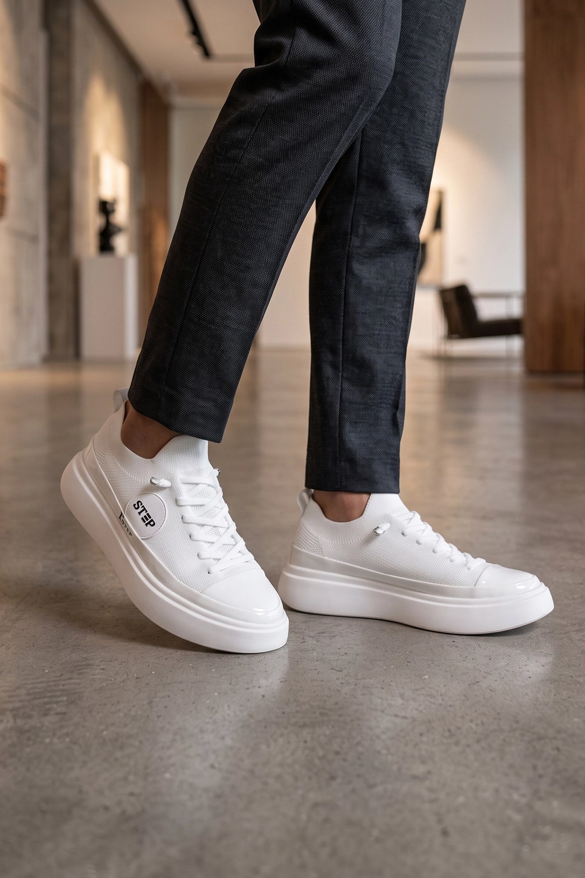 White Mens Sneakers Shoes 0120618