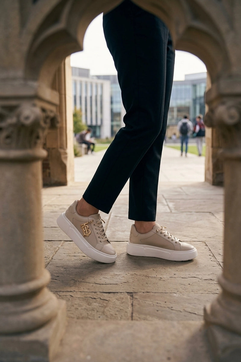 Women Fawn Chic Sneakers 0440648