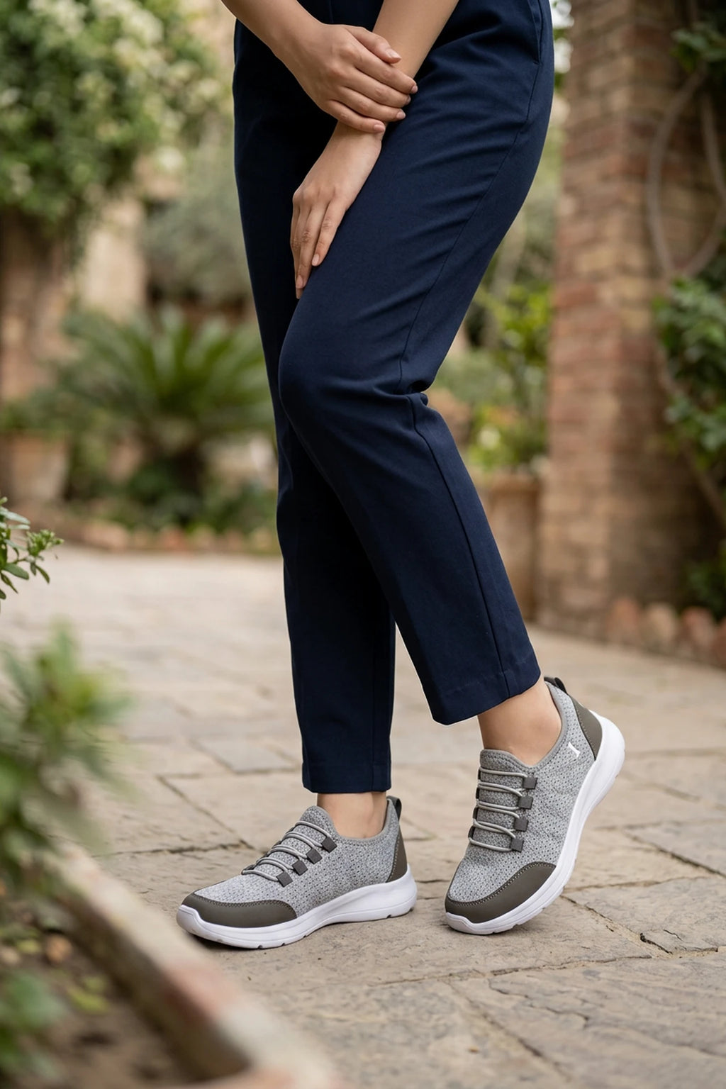 Women Gwyneth Gray Slip On Sneakers 0440729