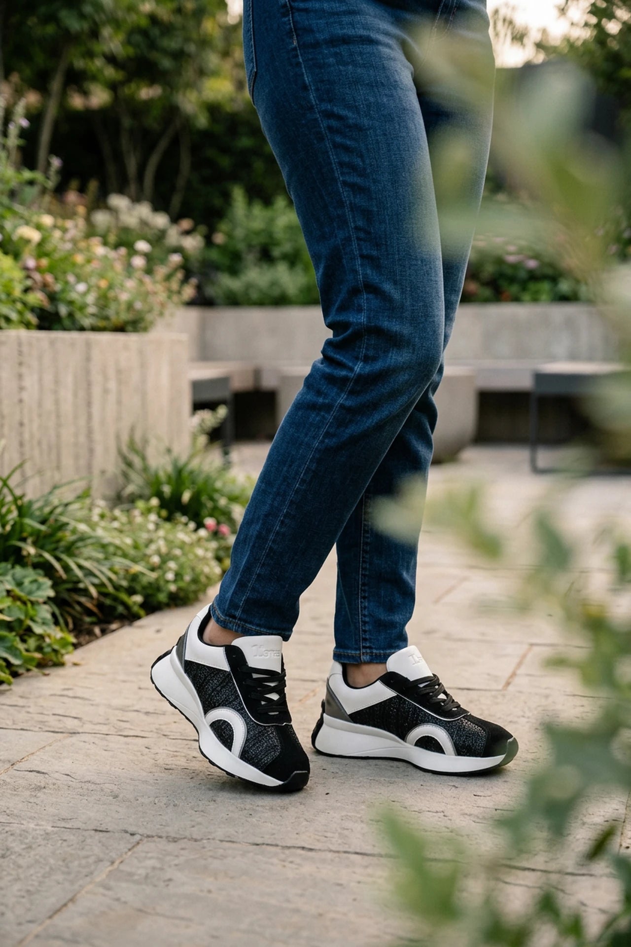 Women Sneaker Shoes Black 0440873