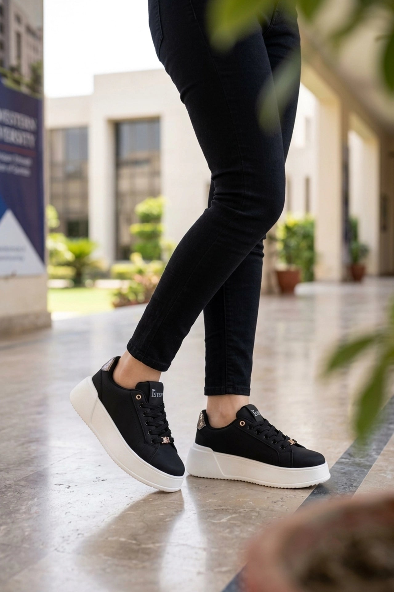 Women Sneaker Shoes Black 0440907