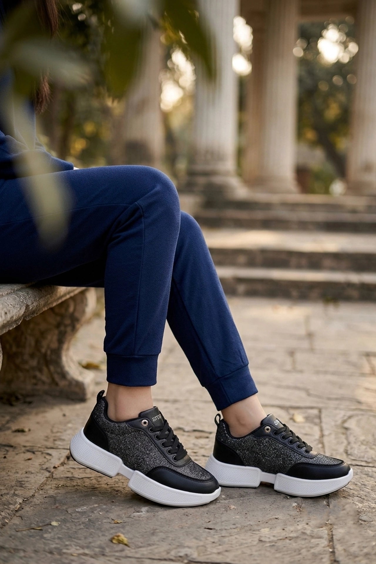 Women Sneaker Shoes Black 0440916