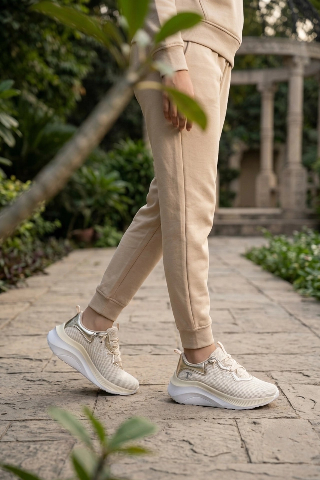 Women Sneaker Shoes Fawn 0440891