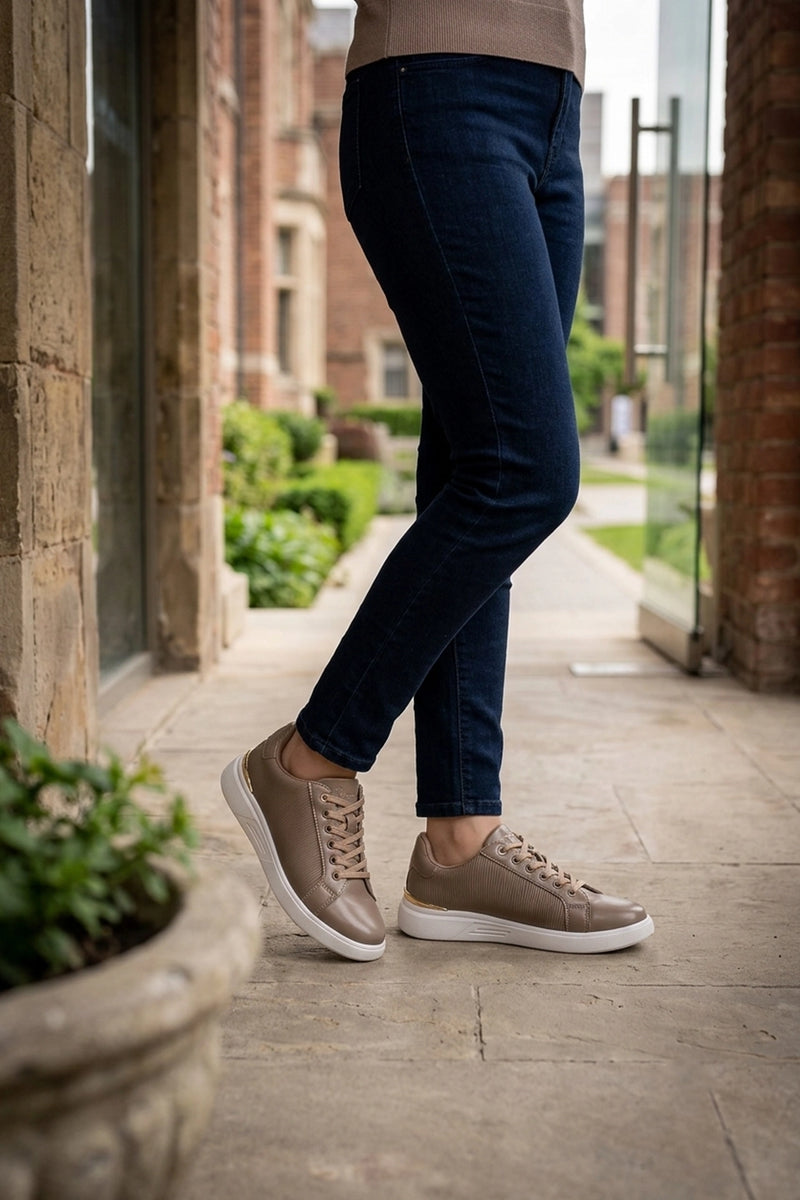 Women Sneaker Shoes Fawn 0440933