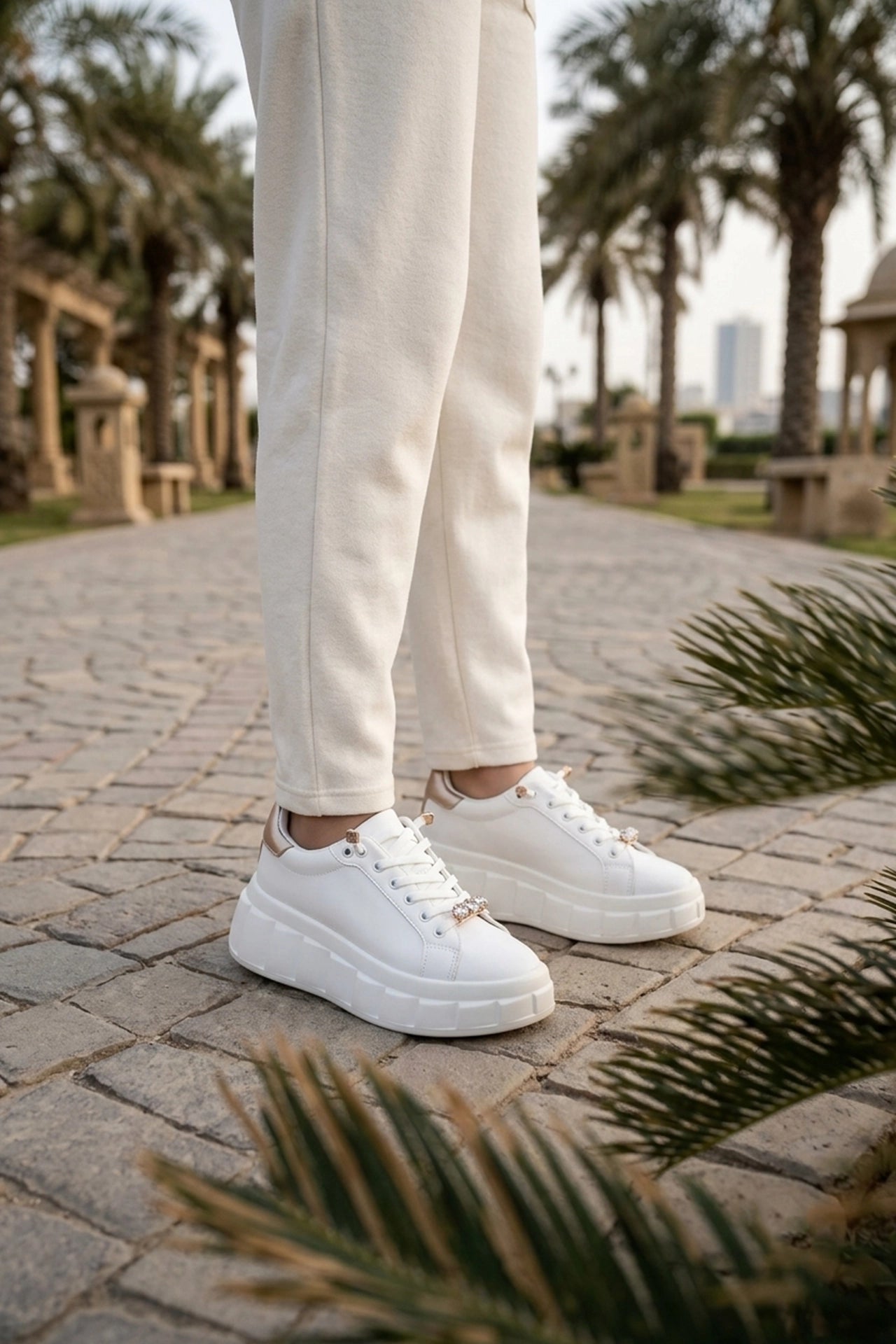 Women Sneaker Shoes Golden 0440935