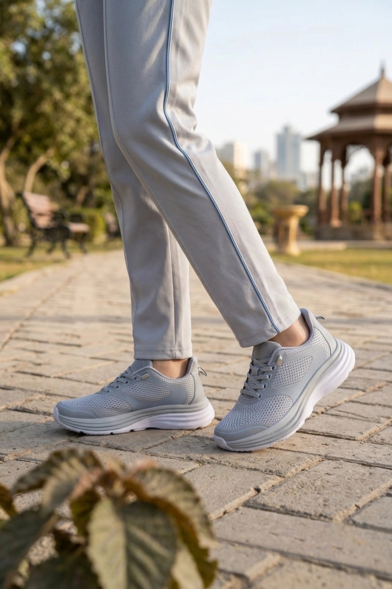 Women Sneaker Shoes Gray 0440885