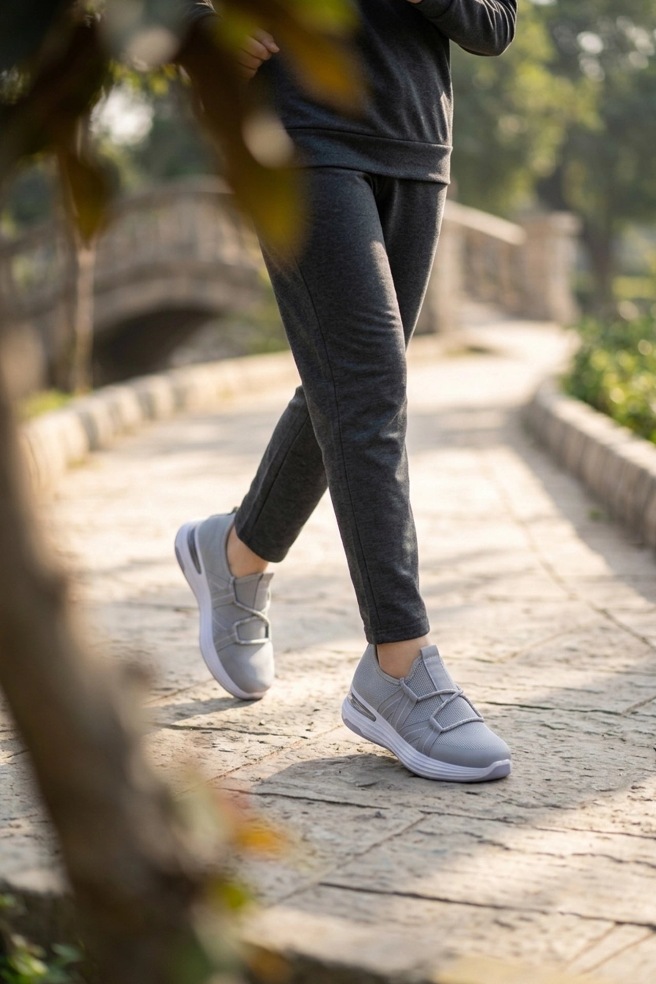 Women Sneaker Shoes Gray 0440889