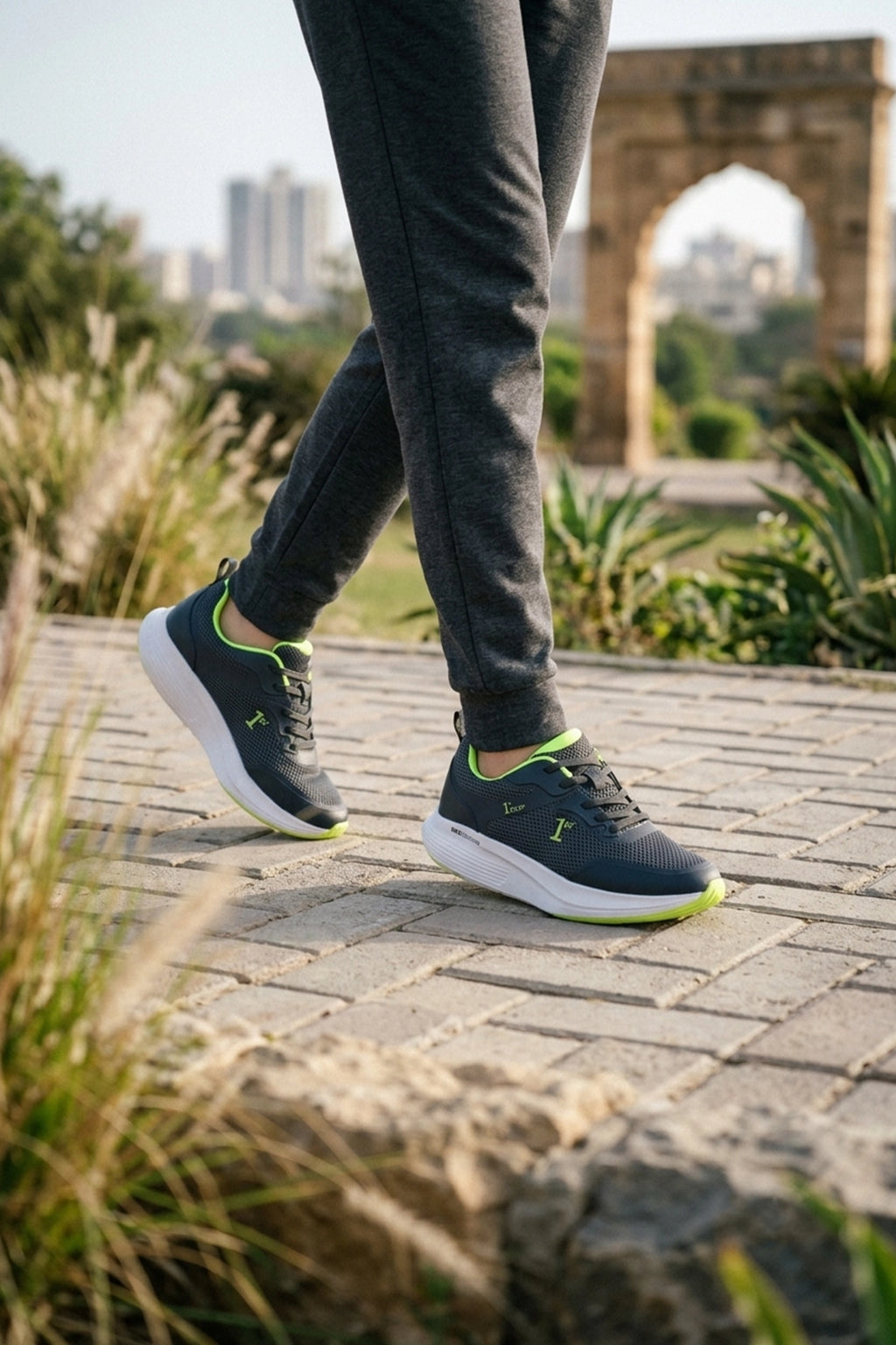 Women Sneaker Shoes Gray 0440897