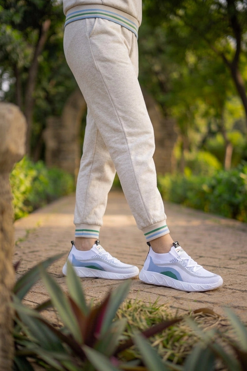 Women White Sneakers Shoes 0440845