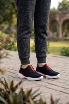 Women Womens Black Sneakers 0440854