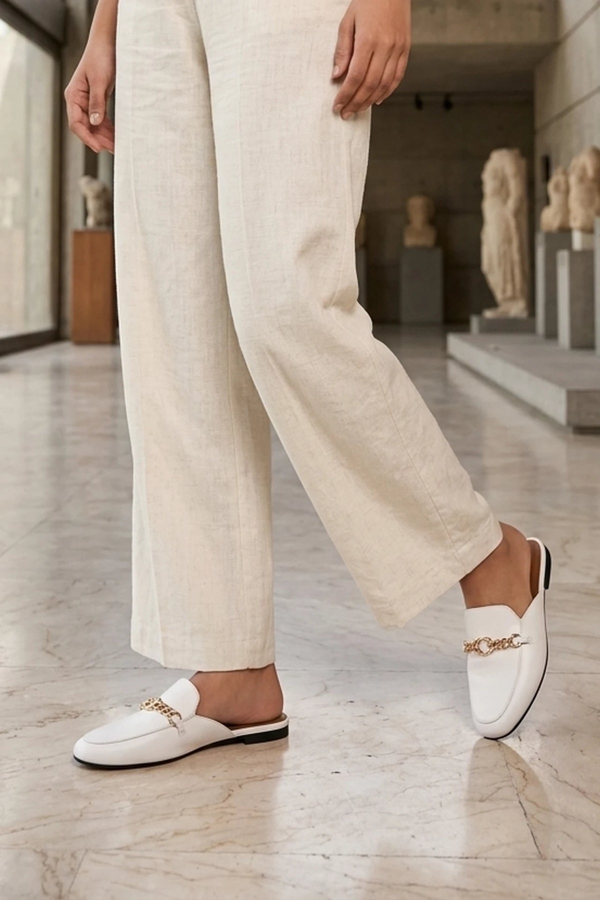 Slip-on mule White 0470100