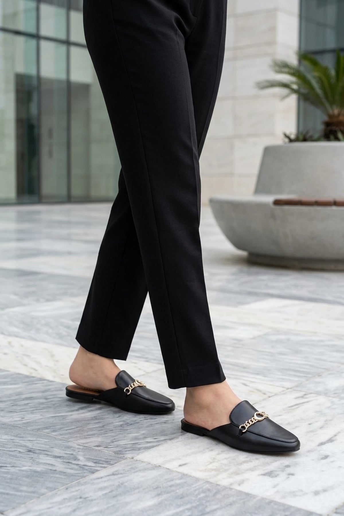 Slip-on mule Black 0470100