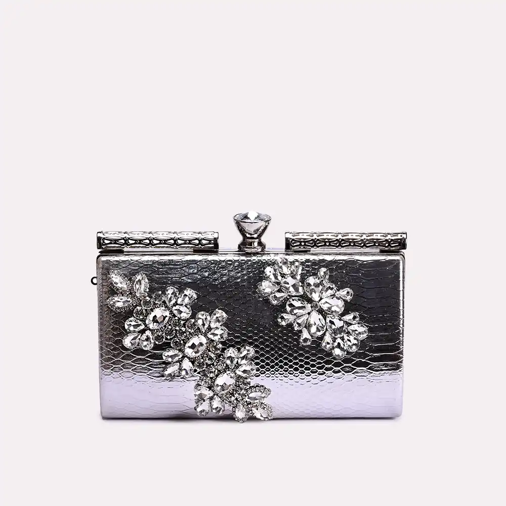 beth_silver_clutch_0315676_1.webp