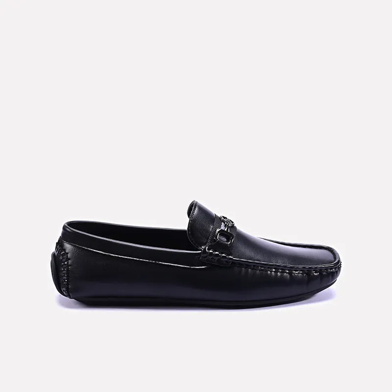 black_horsebit_loafers_for_men_0130798_2.webp