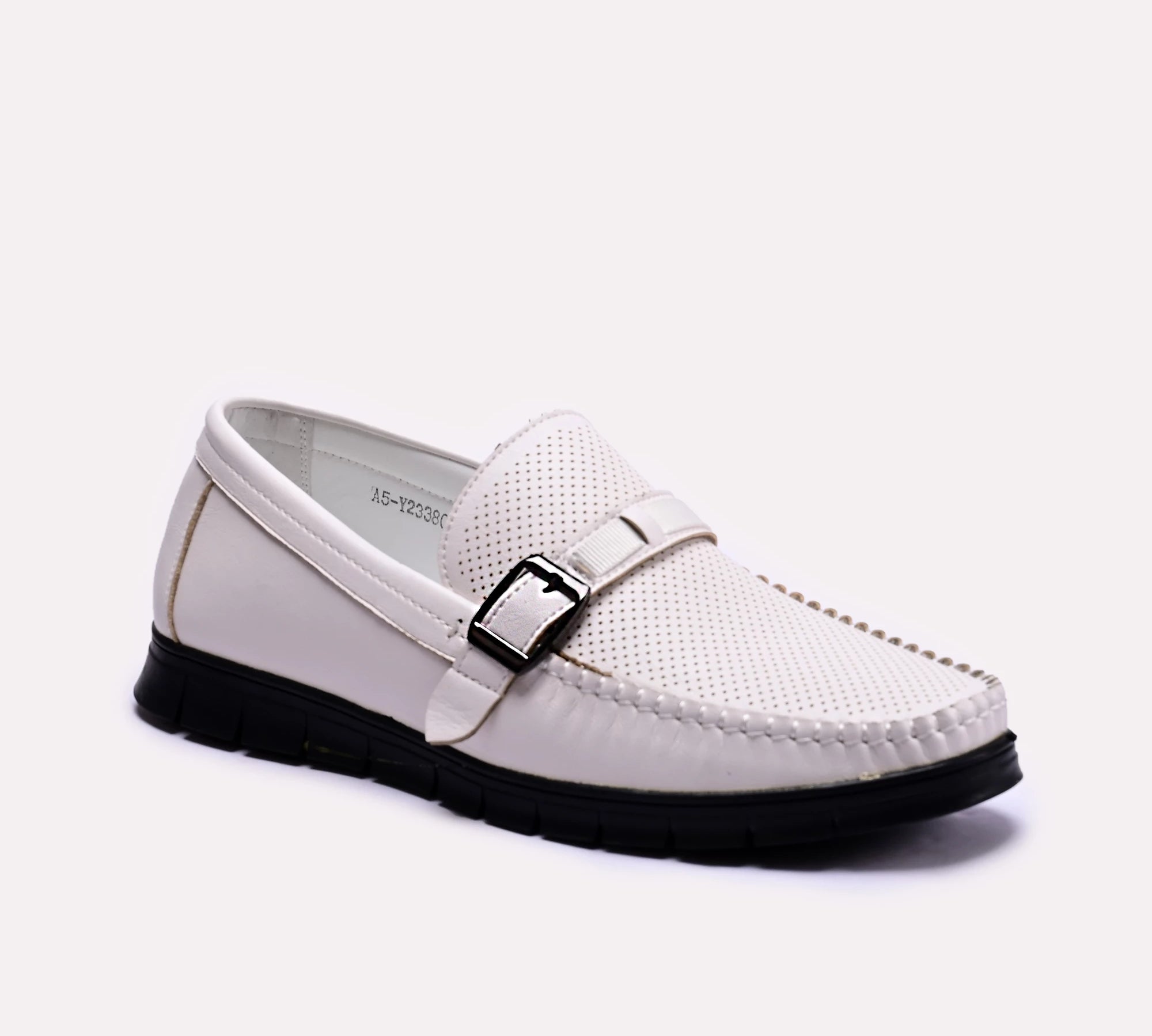 daniel_white_buckle_loafers_0130703_1.webp