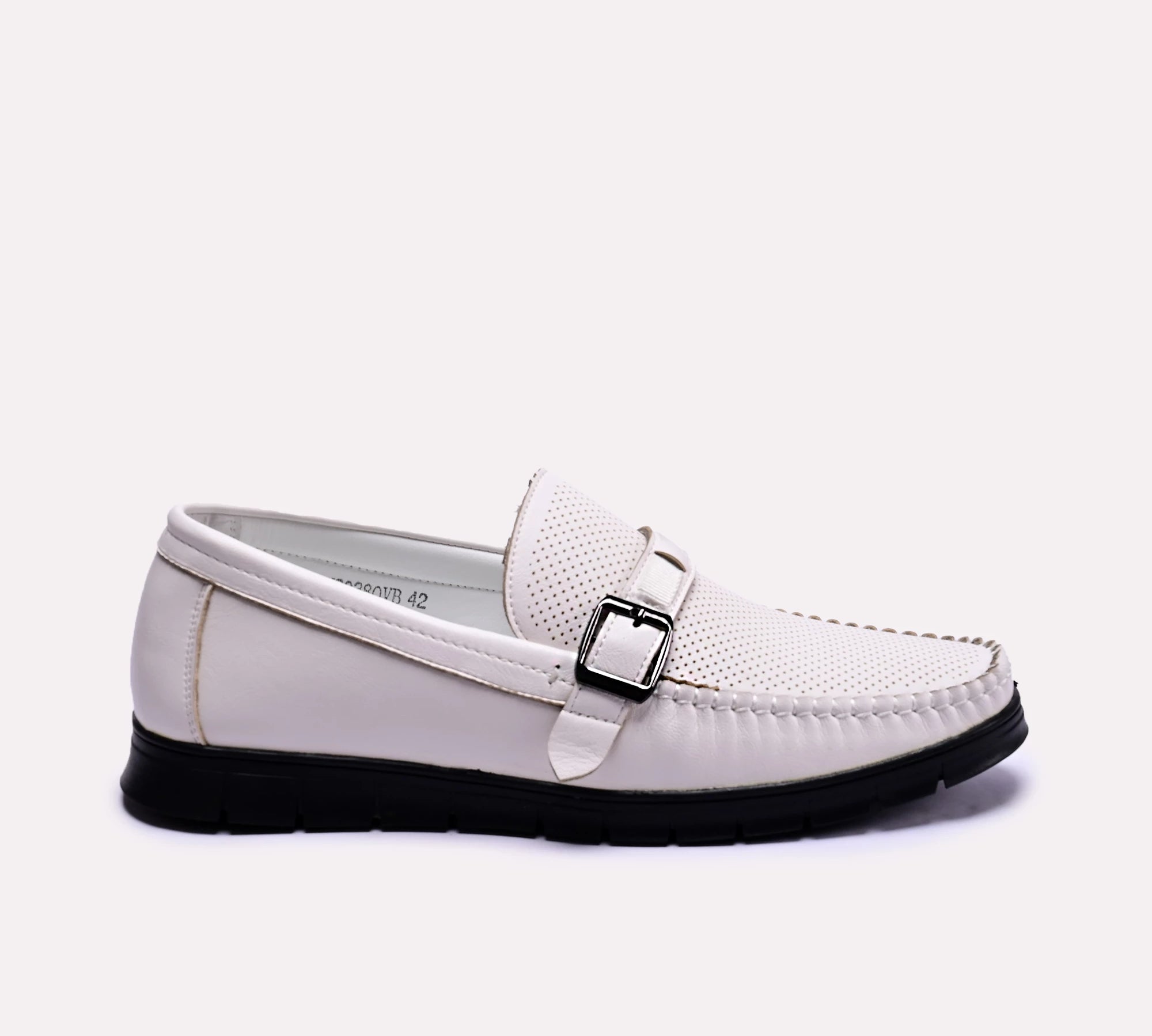 daniel_white_buckle_loafers_0130703_2.webp