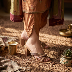 Fancy Slipper Fawn 0413817