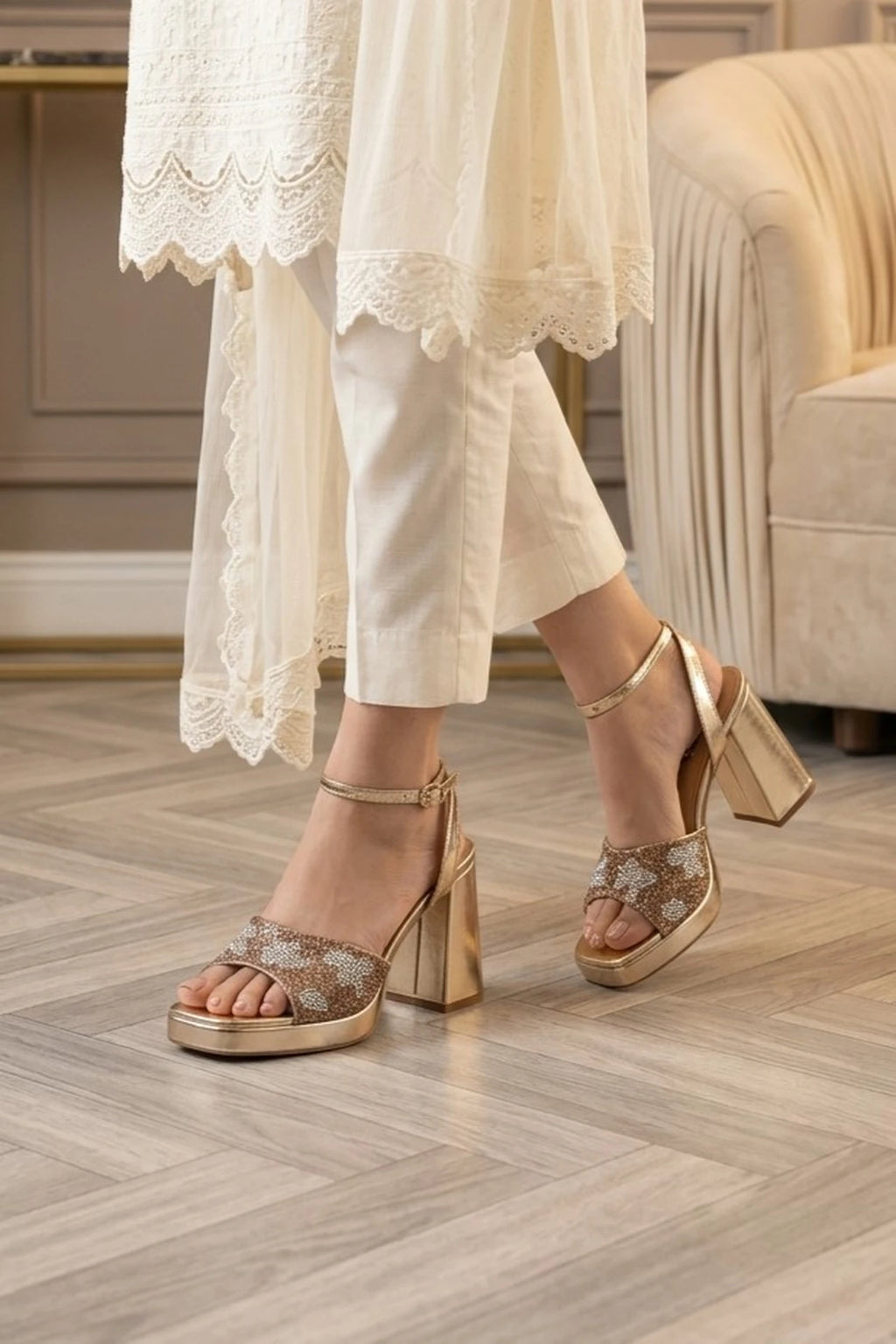 Fancy Sandal Golden 0421759