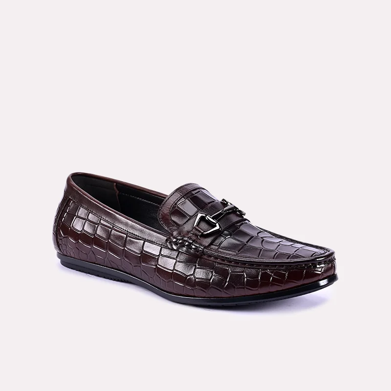 jaxon_brown_quilted_loafers_0130852_1.webp