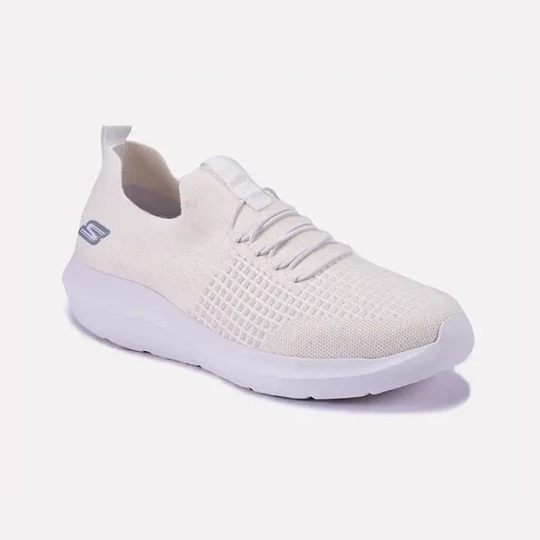 leo_white_sneakers_0120366_1_540x_e7912330-0ea1-4e27-bafe-a081d8837bea.webp