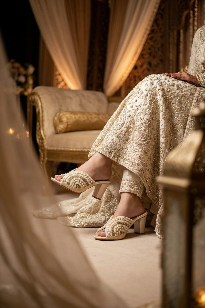Bridal Slipper Fawn 0413657