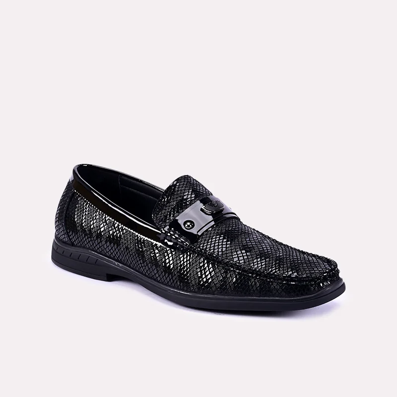 martin_black_loafers_0130847_1.webp