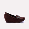 milana womens brown casual pumps