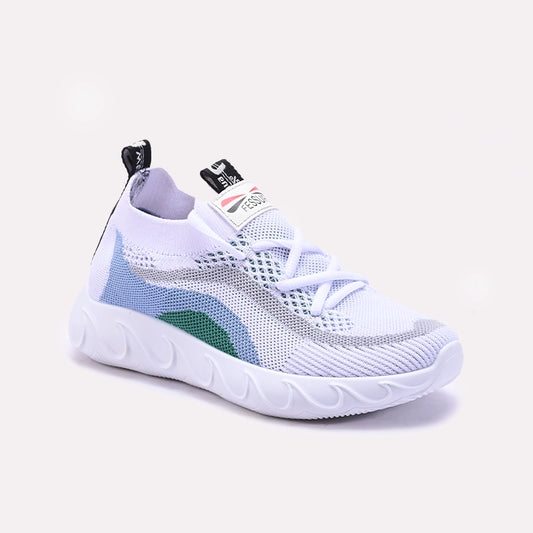 White Sneakers Shoes 0440845