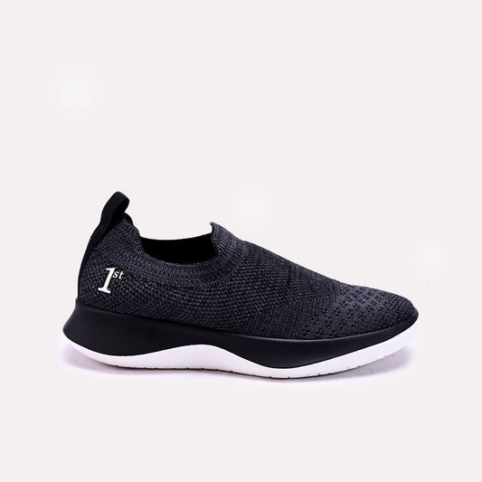 Womens Black Slip on Sneakers