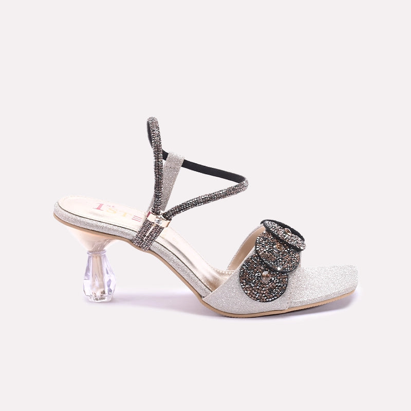 womens_gold_fancy_sandals_0421439_2.webp