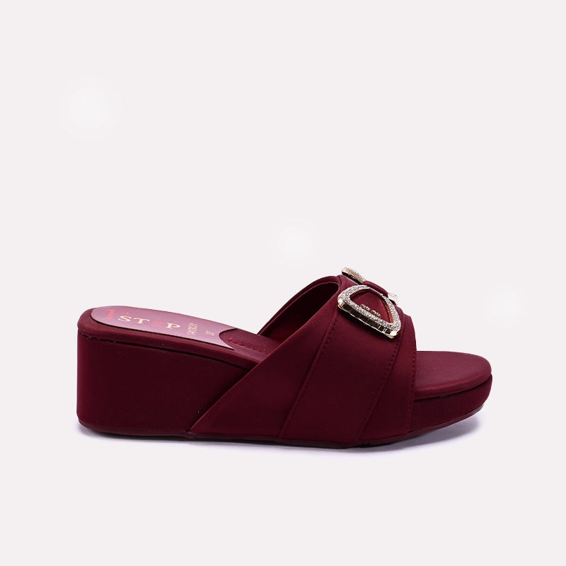 womens_maroon_casual_wedge_slippers_0413031_2.webp